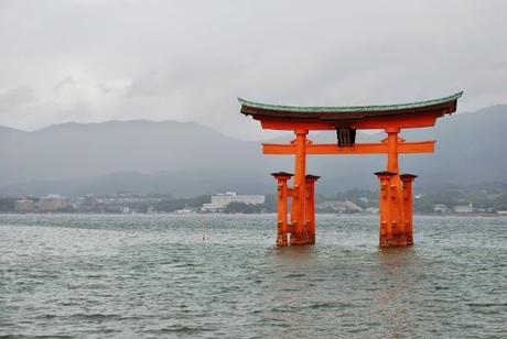 Miyajima Island – A Day Trip to the Floating Torii Gate and Mount Misen