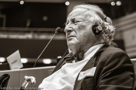 Paul Goldschmidt - European Commission - Stand Up For Europe - European Parliament - Portrait by Ben Heine