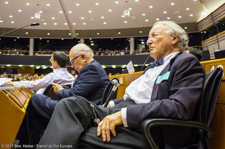 Paul Goldschmidt - Commission européenne - Stand Up For Europe - Parlement européen - Portrait by Ben Heine