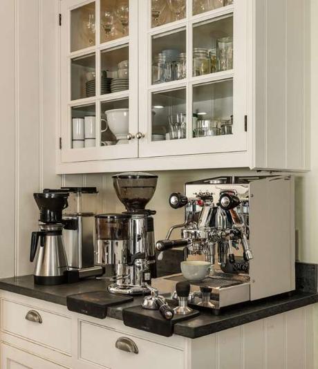 25+ DIY Coffee Bar Ideas for Your Home (Stunning Pictures)