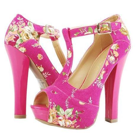 Style Your Feet and Make Fashion Your Slave Style Your Feet and Make Fashion Your Slave