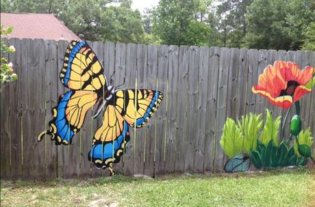 25+ Ideas for Decorating your Garden Fence (DIY)