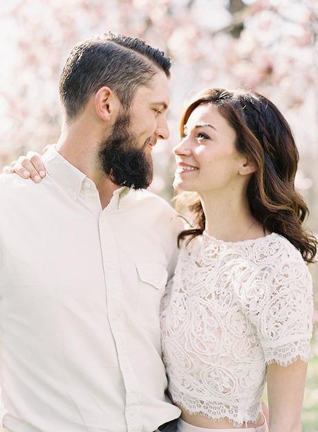Pretty spring engagement session