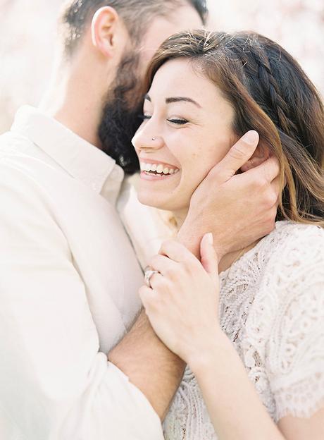 Pretty spring engagement session