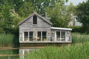 Plan Your Vacation At Cotswold Water Park For Unforgettable Experience Plan Your Vacation At Cotswold Water Park For Unforgettable Experience