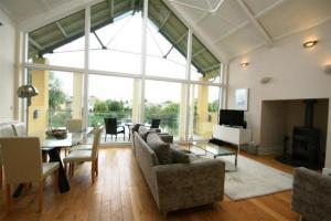 Plan Your Vacation At Cotswold Water Park For Unforgettable Experience Plan Your Vacation At Cotswold Water Park For Unforgettable Experience