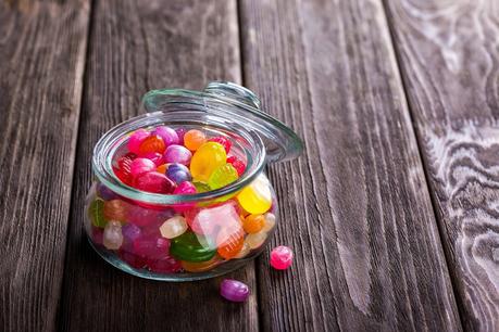 Save Money With These Brilliant Candy Buffet Ideas | Guest Post