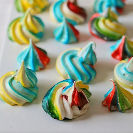 How to make easy rainbow meringues (and a rainbow cake!)