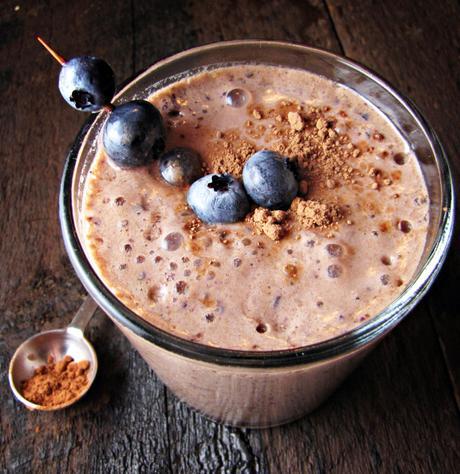 Chocolate Blueberry Banana Smoothie