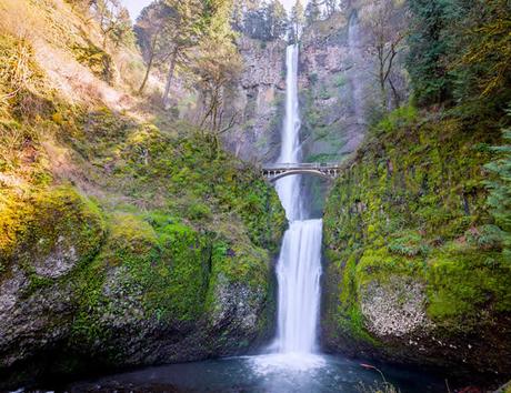 multnomah-falls-oregon-earth-day