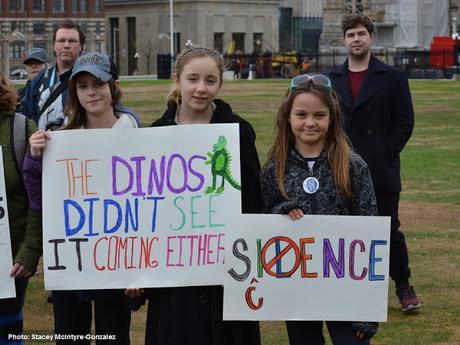 Photos March for Science in Ottawa on Earth Day 2017