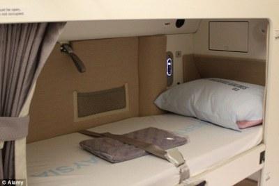 Where do pilots sleep during long haul flights?