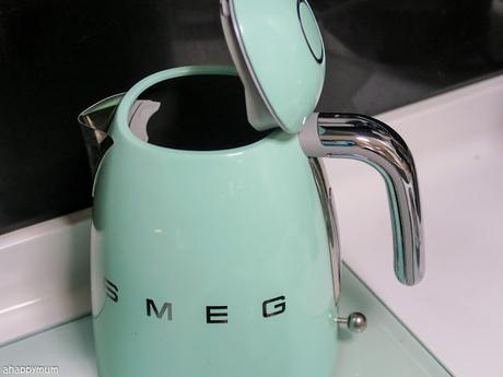 When technology meets style {Review of Smeg 50’s Retro range}