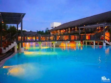 Bluewater Panglao Beach Resort swimming pool