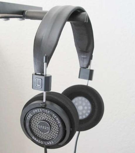 Tips and Inspiration To Make DIY Headphone Stand