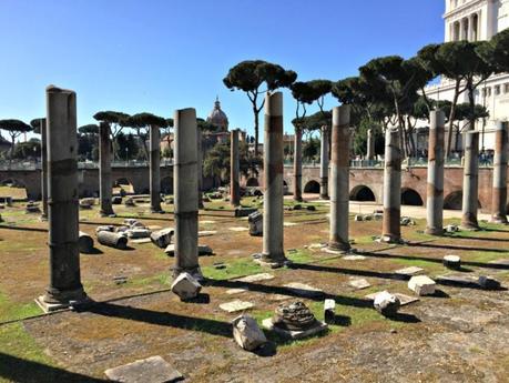Rome forum ruins