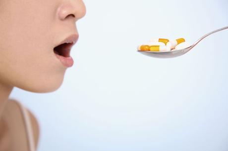 taking vitamin c by the spoon