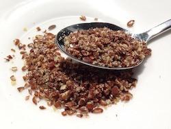 flax seeds with spoon