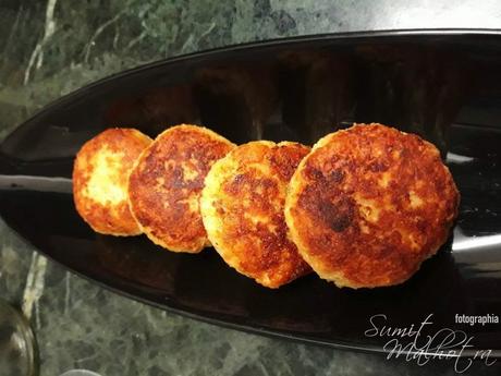 Salmon Cakes – Crispy & Scrumptious