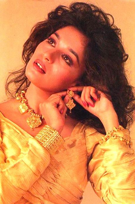 Rare Pictures of Madhuri Dixit that Prove she is Timeless Queen- Happy Birthday MD!!