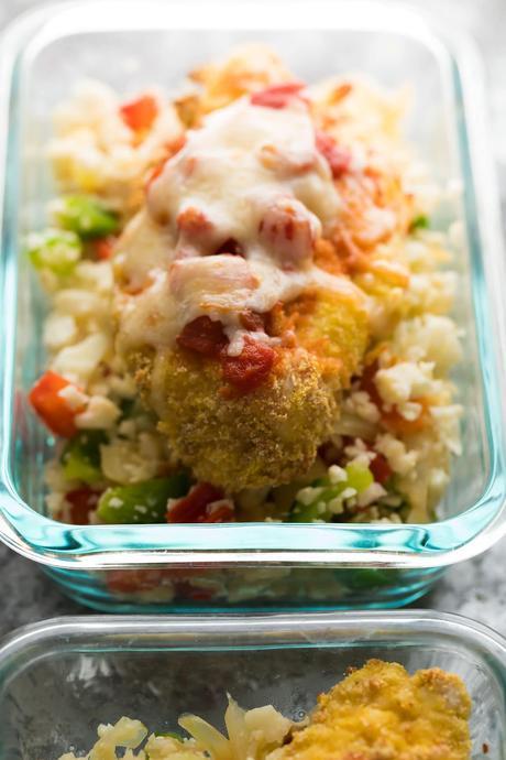 Mexican chicken and cauliflower rice meal prep bowls make for a tasty, low carb work lunch that can be prepped on the weekend. Topped with jalapeño monterey jack cheese for a little kick!