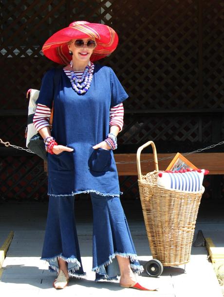 10 Tips For Shopping A Flea Market In Style