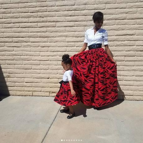 v\Mother daughter twinning, Mother daughter fashion, Same mother daughter clothes, baby fashion, mother baby fashion, mother daughter images, wallpapers, Cute mom daughter pictures