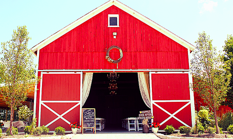 My Obsession with Barn Weddings Continues