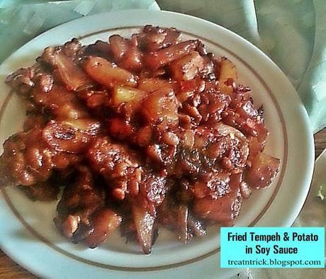 Fried Tempeh & Potato in Soy Sauce @ treatntrick.blogspot.com