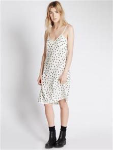 Ladies!! Don’t Search For Dresses Elsewhere But Just Buy It From Here!!