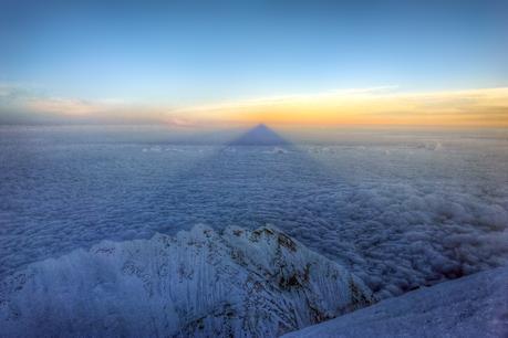 Himalaya Spring 2017: More Summits on Everest and Dhaulagiri, Near Miss on Shishapangma