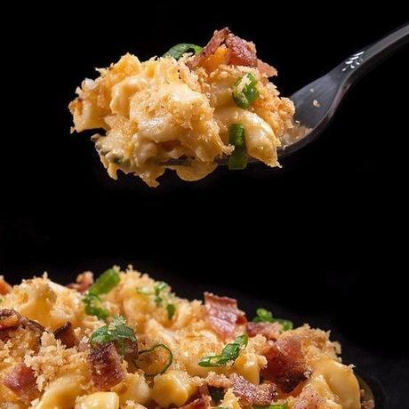 The Good, The Bad and The Cheesy: A Midnight Mac & Cheeserie Review Midnight Mac & Cheeserie