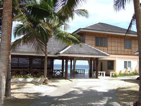 Travelling Magnifies All Your Emotions, Buy A Ticket To Philippines Because It’s Time To Have Too Much Beach!! Travelling Magnifies All Your Emotions, Buy A Ticket To Philippines Because It’s Time To Have Too Much Beach!!