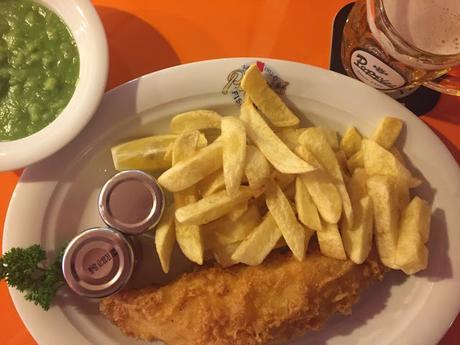 Friday is Rock'n'Roll #London Day: #nationalfishandchipday At the Birthplace Of British Rock'n'Roll @popsfishnchips
