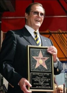 roger_moore_walk_of_fame01_zps4wukg8r8