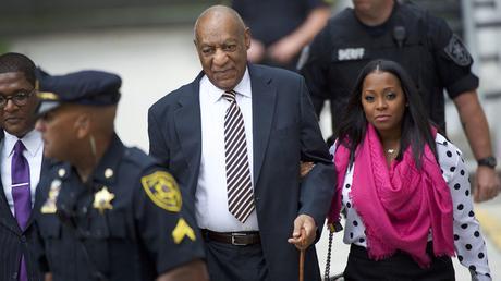 Keshia Knight Pulliam Supports TV Dad Bill Cosby On First Day Of Trial