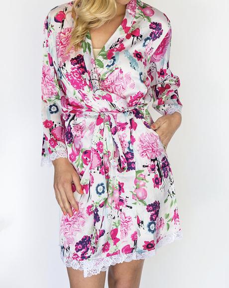 Wedding Robes ➳ The TOP 3 Stores For Affordable + Fabulous Bridesmaids Robes