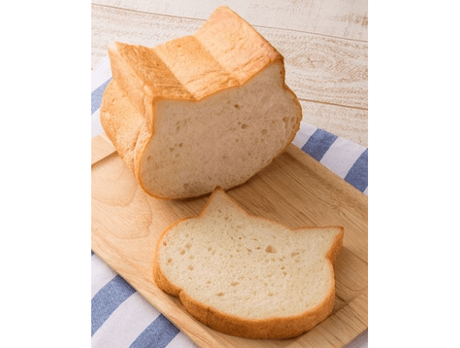 cat-shaped-bread-2.png