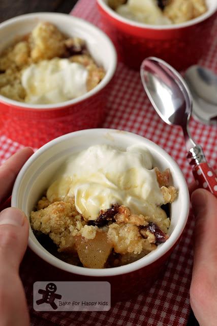 maple pear cranberry oat crumble yogurt