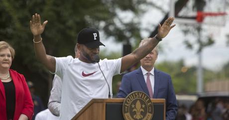 “You Just Have To Believe” Bryson Tiller Gives Back To His Hometown