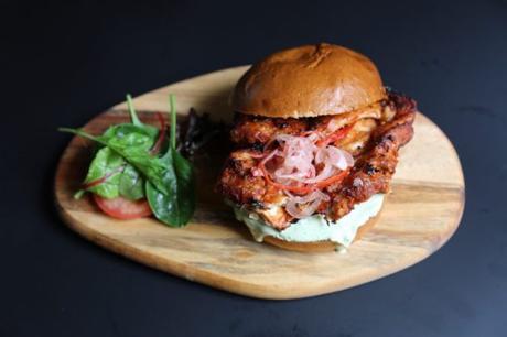 Planning To Switch To Some Succulence Of Cosmic Foods? Then Here Is Your Dinning Escape Towards Coriander Leaf Grill Restaurant!!