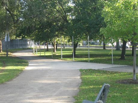 4 Chicago Running Paths to Get Your Heart Pumping Photo Credit: Horner Park Dog Park