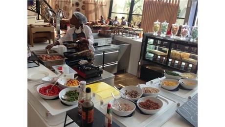 omelette station. breakfast Kigali Marriott 5 star hotel Rwanda
