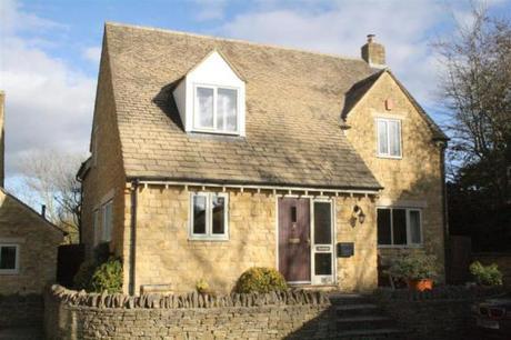 Chipping Campden Is A Perfect Town In England To Spend Your Vacation