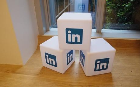 Key Differences Between Your Resume and LinkedIn Profile