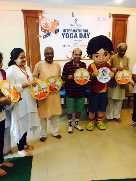 World Yoga Day with Deepali Bhardwaj and Art of Living