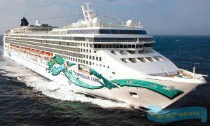 cruising on the Norwegian Jade