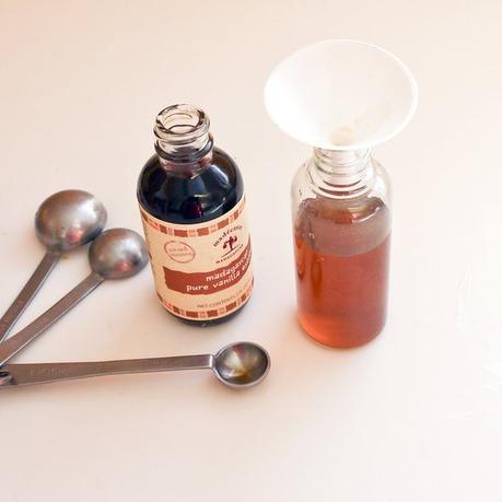 Here’s A “Scent-sational” DIY All-Natural Bug Spray To Keep Those Pesky Mosquitoes Away!