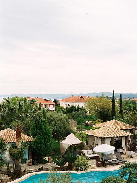 Beautiful destination wedding with pastel colors | Gemma & Sean destination-wedding-pastel-colors-5