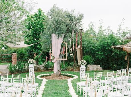 Beautiful destination wedding with pastel colors | Gemma & Sean destination-wedding-pastel-colors-16